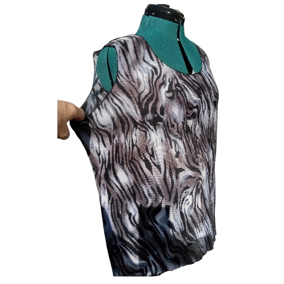 Carolyn Strauss Tiger Print Camisole Black Brown Gray and Tan Tiger Stripe XL - Picture 3 of 12